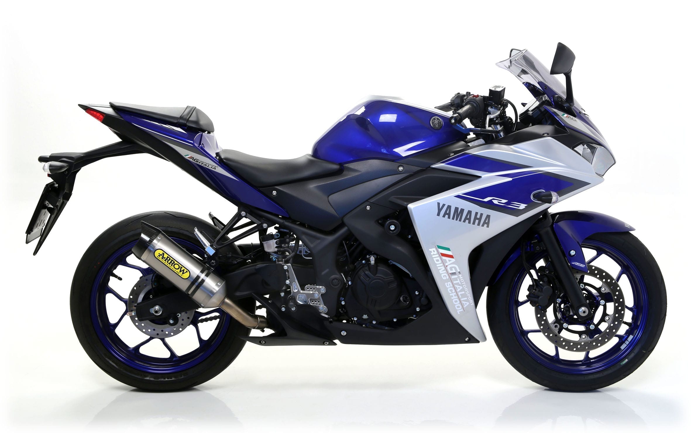 3c2dcfc5-c572-4db6-9853-461afdc1380b_Yamaha_YZFR3_15_Slip-on_PK_1.jpg