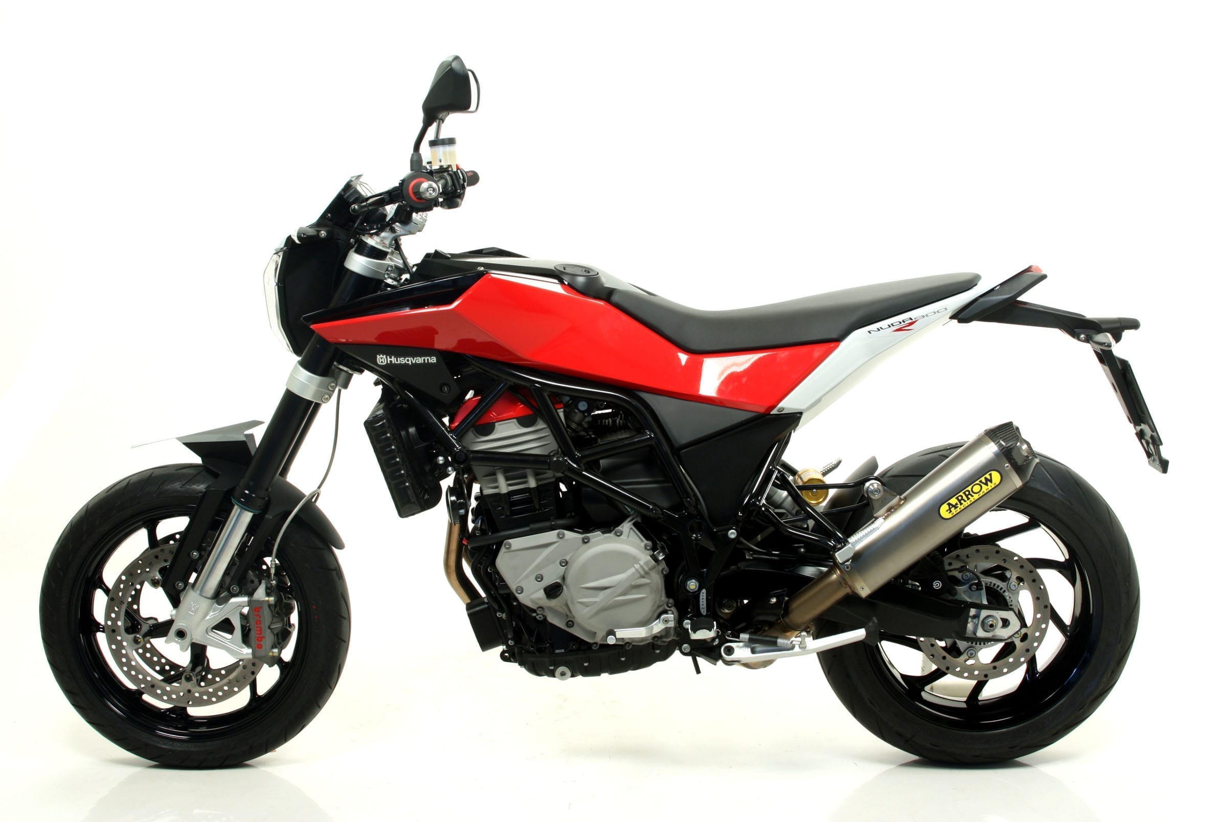 4532_Husqvarna_Nuda900_12_Slip-on_Works_1.jpg