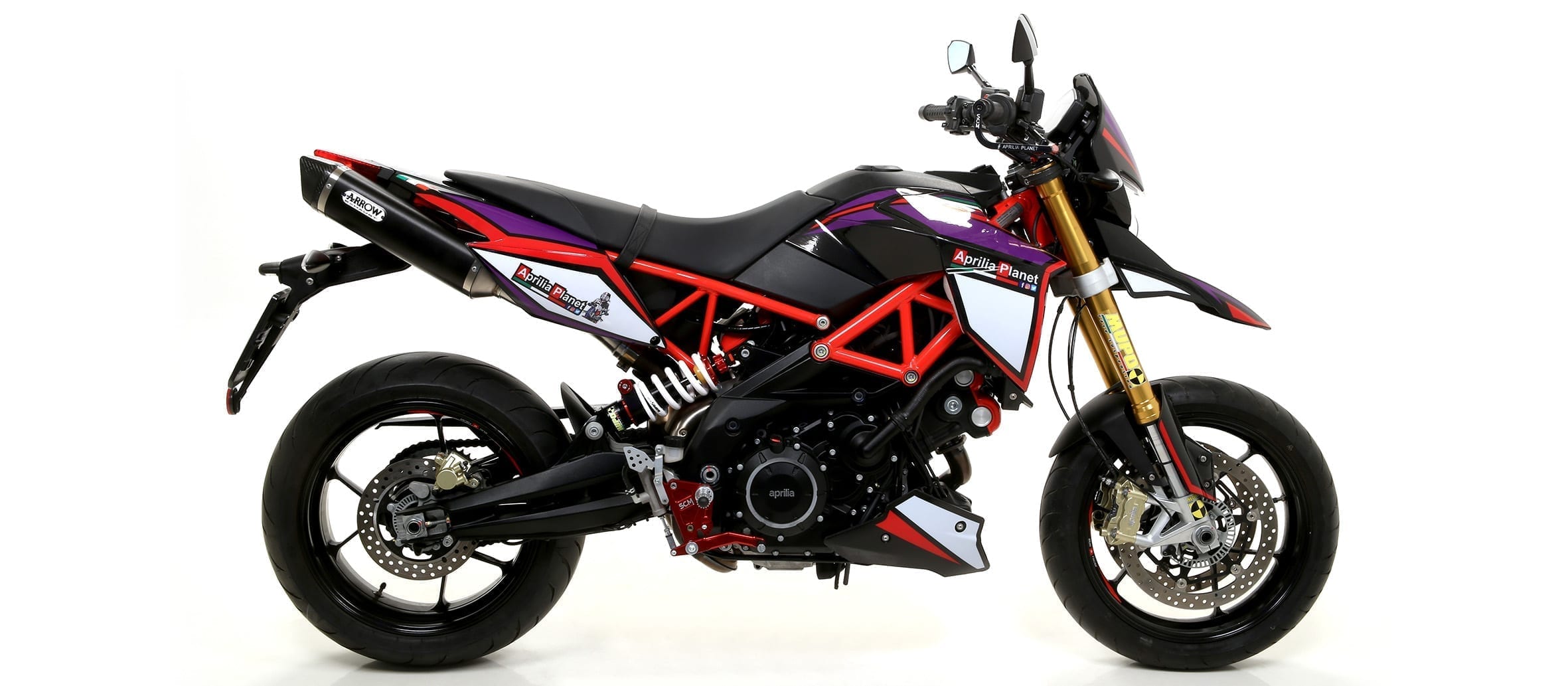 4eb6099a-9982-46a4-bd1a-5c848aa0e713_Aprilia_Dorsoduro900_17-19_Slip-on_Thunder_AKN_1.jpg