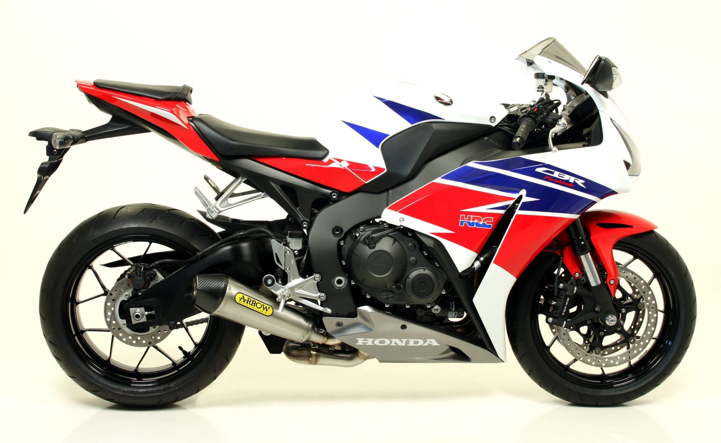 5224_Honda_CBR1000RR_14_Slip-on_XKI_1.jpg